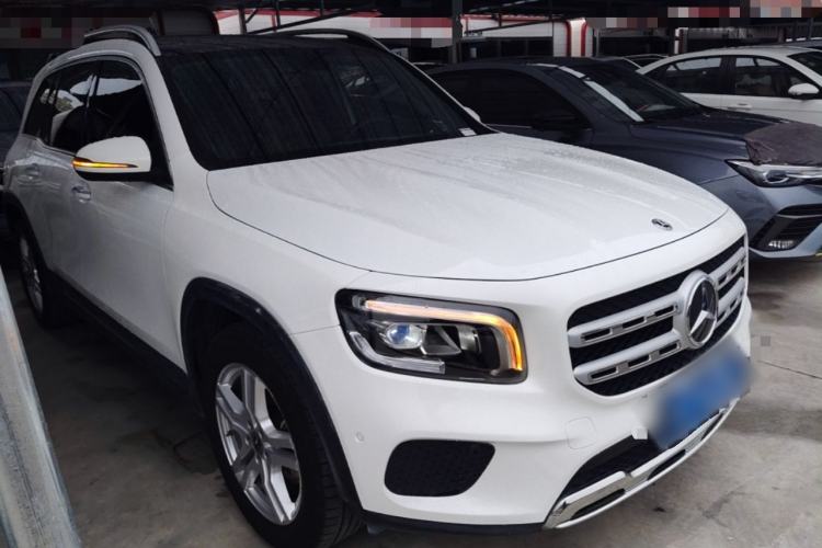 Used Mercedes-Benz GLB 2020 GLB 200 Dynamic Edition Front Right 45 Deg