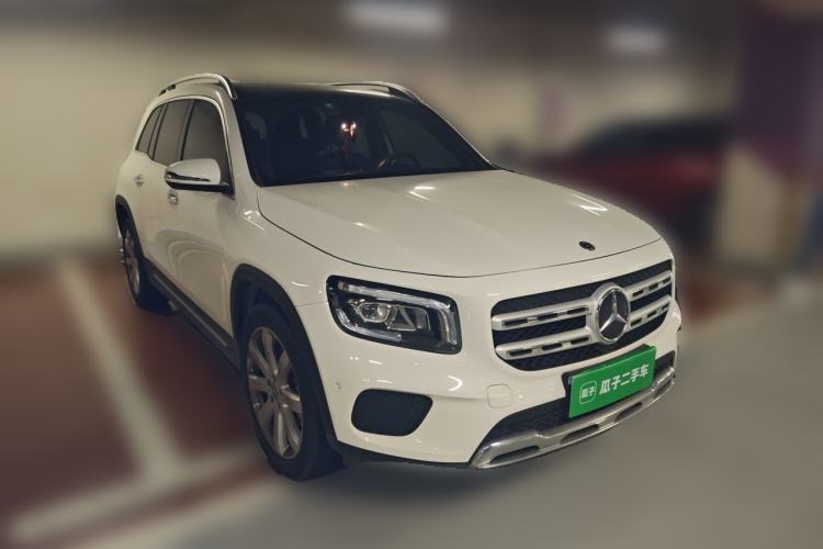 Used Mercedes-Benz GLB 2020 Facelift GLB 200 Fashion Edition Front Right 45 Deg