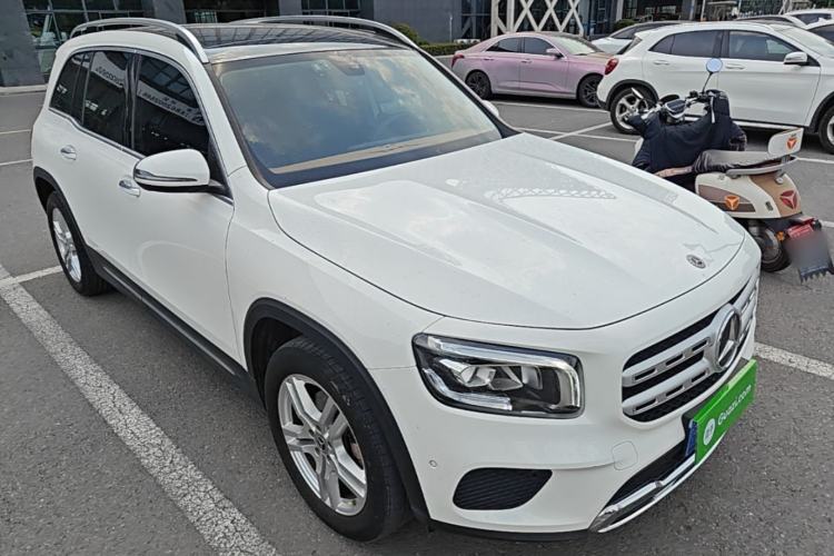 Used Mercedes-Benz GLB 2020 GLB 200 Dynamic Edition Front Right 45 Deg