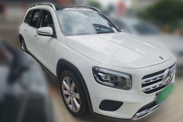 Used Mercedes-Benz GLB 2020 Facelift GLB 200 Fashion Edition Front Right 45 Deg