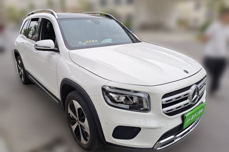 Used Mercedes-Benz GLB 2020 Facelift GLB 200 Fashion Edition Front Right 45 Deg