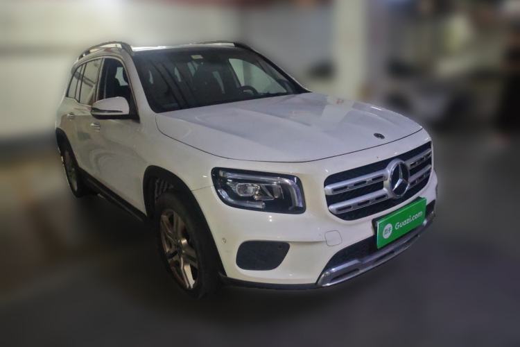 Used Mercedes-Benz GLB 2020 Updated GLB 200 Dynamic Edition Front Right 45 Deg