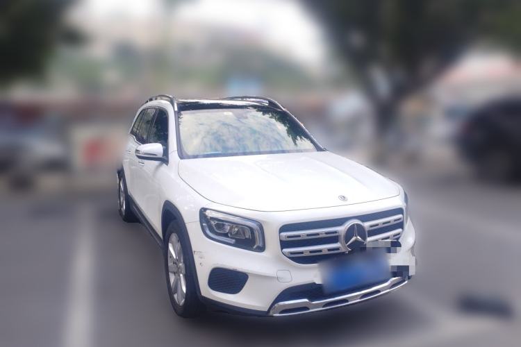 Used Mercedes-Benz GLB 2020 GLB 200 Stylish Edition Front Right 45 Deg