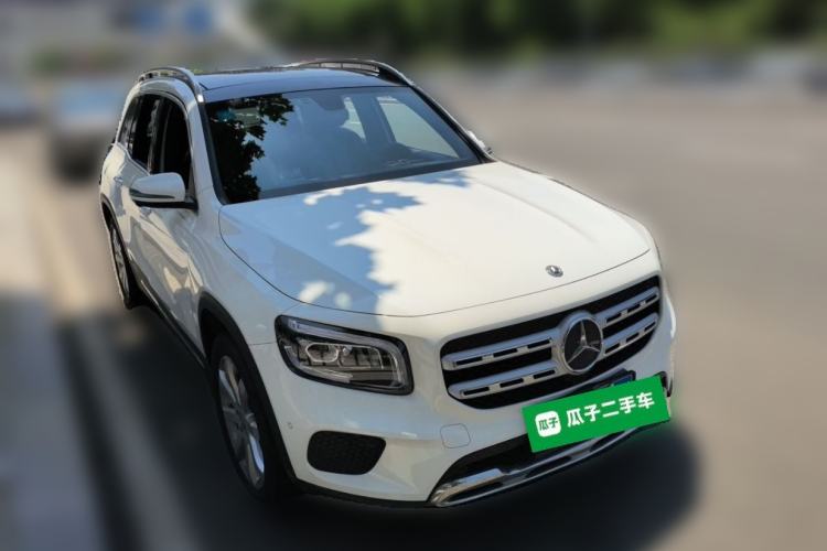 Used Mercedes-Benz GLB 2020 GLB 200 First Edition Special Version Front Right 45 Deg