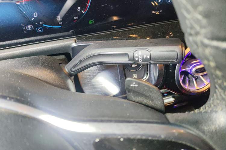 Used Mercedes-Benz GLB 2020 Facelift GLB 200 Fashion Edition Gear Lever