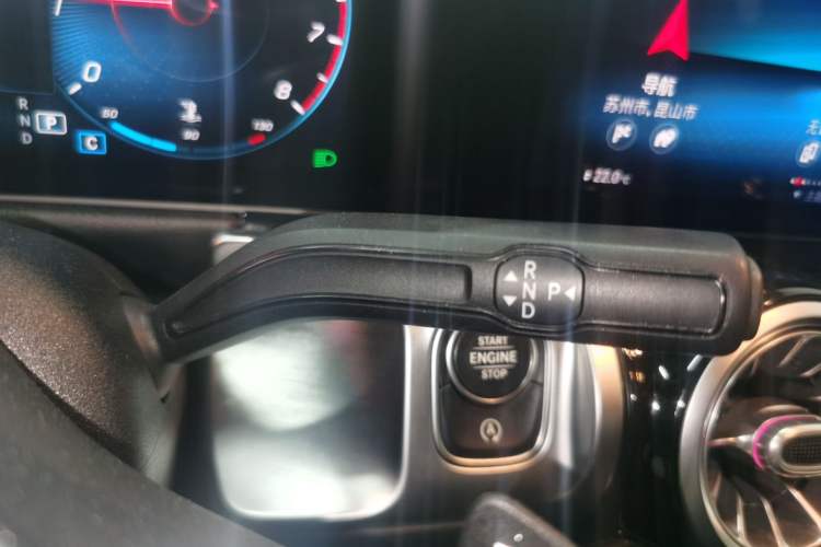 Used Mercedes-Benz GLB 2020 Updated GLB 200 Dynamic Edition Gear Lever