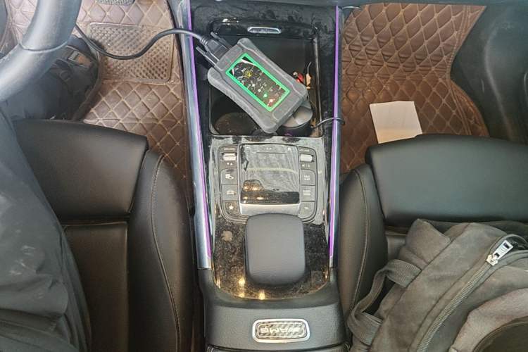 Used Mercedes-Benz GLB 2020 Updated GLB 200 Dynamic Edition Gear Lever