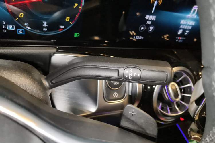 Used Mercedes-Benz GLB 2020 GLB 200 Dynamic Edition Gear Lever
