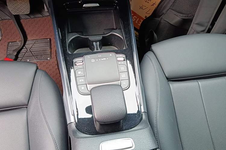 Used Mercedes-Benz GLB 2020 GLB 180 Fashion Model Gear Lever