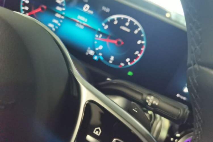 Used Mercedes-Benz GLB 2020 Updated GLB 200 Dynamic Edition Gear Lever