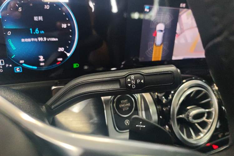 Used Mercedes-Benz GLB 2020 Facelift GLB 200 Fashion Edition Gear Lever