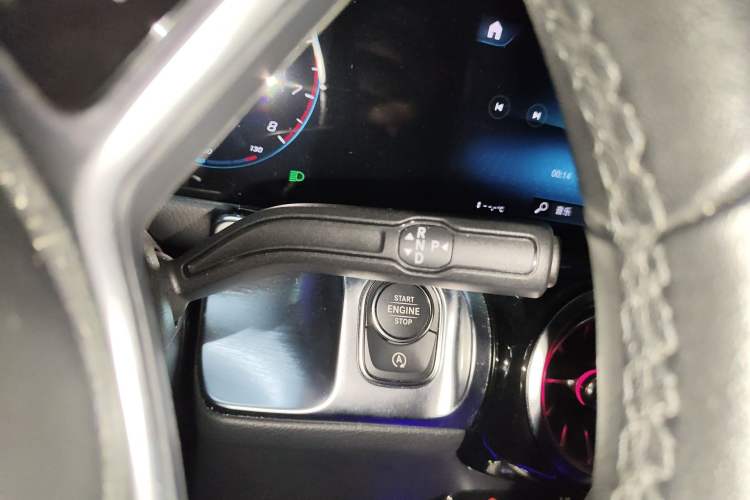 Used Mercedes-Benz GLB 2020 Facelift GLB 200 Fashion Edition Gear Lever