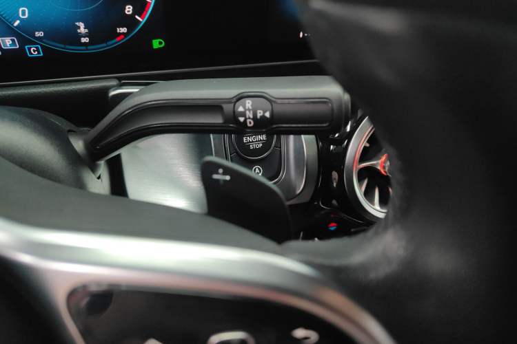 Used Mercedes-Benz GLB 2020 Facelift GLB 200 Fashion Edition Gear Lever