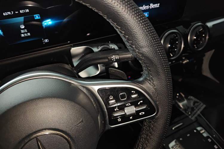 Used Mercedes-Benz GLB 2020 GLB 200 Dynamic Edition Gear Lever