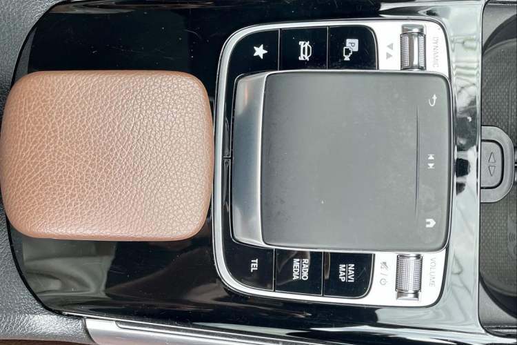 Used Mercedes-Benz GLB 2020 GLB 200 Dynamic Edition Gear Lever