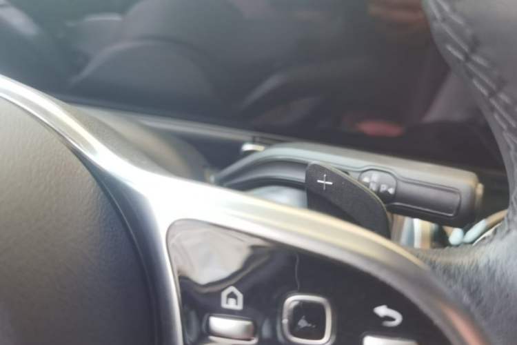 Used Mercedes-Benz GLB 2020 GLB 200 Stylish Edition Gear Lever