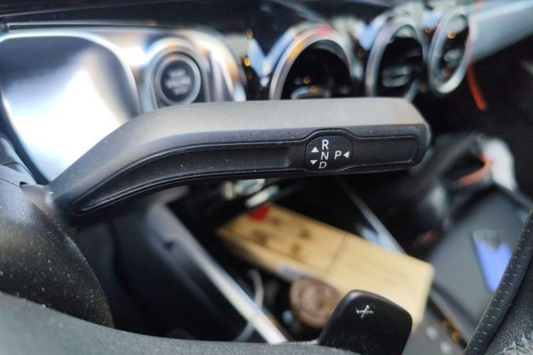 Used Mercedes-Benz GLB 2020 GLB 180 Dynamic Edition Gear Lever