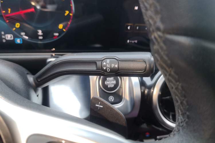 Used Mercedes-Benz GLB 2020 GLB 180 Fashion Model Gear Lever
