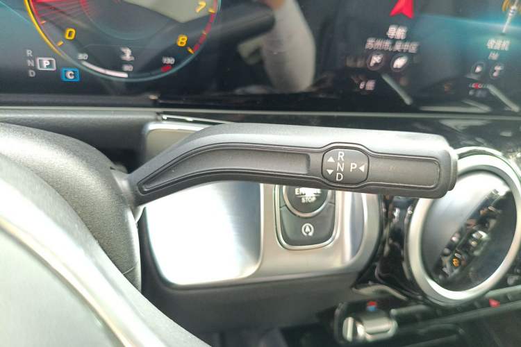 Used Mercedes-Benz GLB 2020 GLB 200 Dynamic Edition Gear Lever