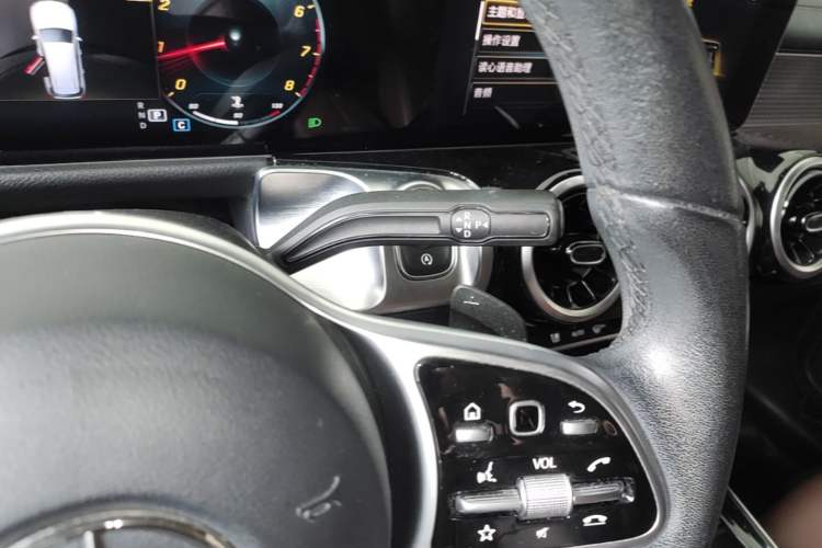 Used Mercedes-Benz GLB 2020 GLB 200 Dynamic Edition Gear Lever