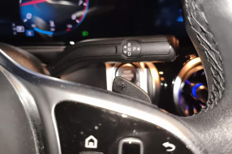 Used Mercedes-Benz GLB 2020 GLB 200 Stylish Edition Gear Lever