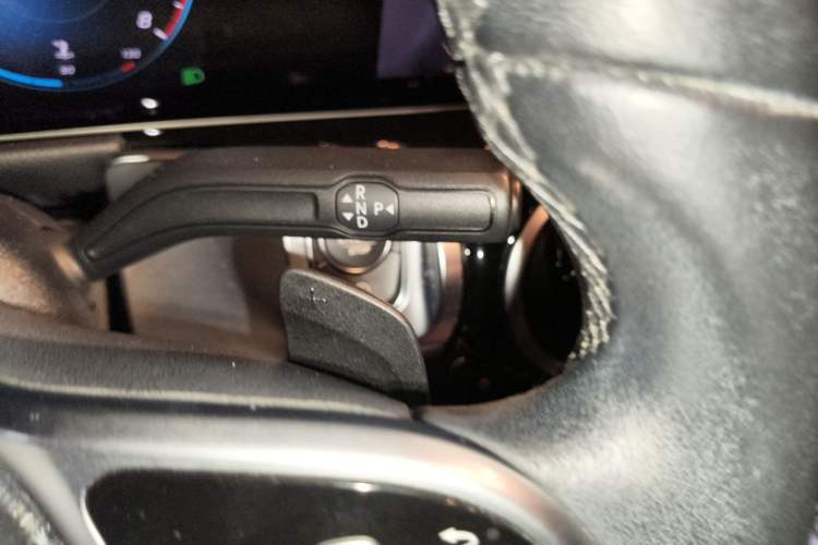 Used Mercedes-Benz GLB 2020 GLB 200 Dynamic Edition Gear Lever