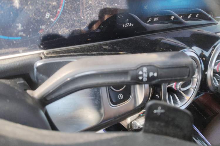 Used Mercedes-Benz GLB 2020 Facelift GLB 200 Fashion Edition Gear Lever