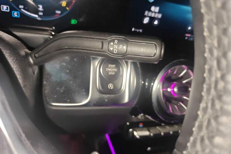 Used Mercedes-Benz GLB 2020 Facelift GLB 200 Fashion Edition Gear Lever