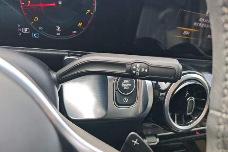 Used Mercedes-Benz GLB 2020 GLB 200 Dynamic Edition Gear Lever