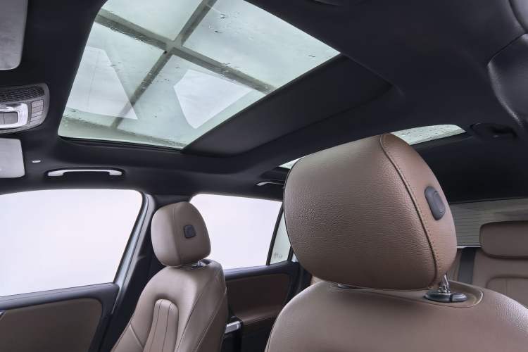 Used Mercedes-Benz GLB 2020 Facelift GLB 200 Fashion Edition Headliner