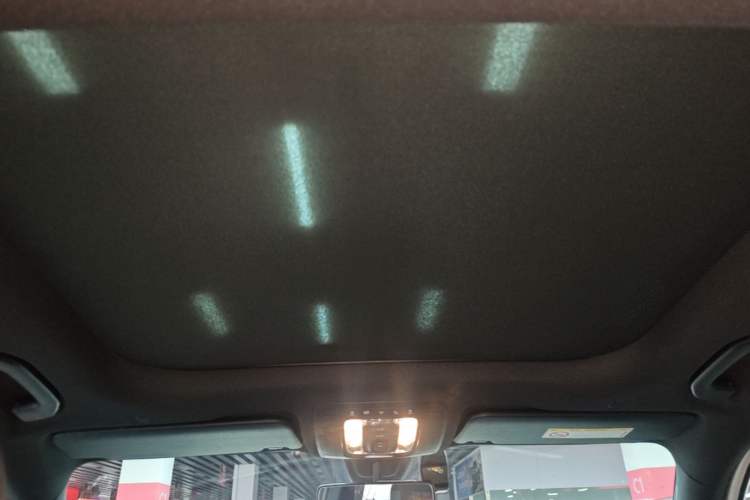 Used Mercedes-Benz GLB 2020 Updated GLB 200 Dynamic Edition Headliner