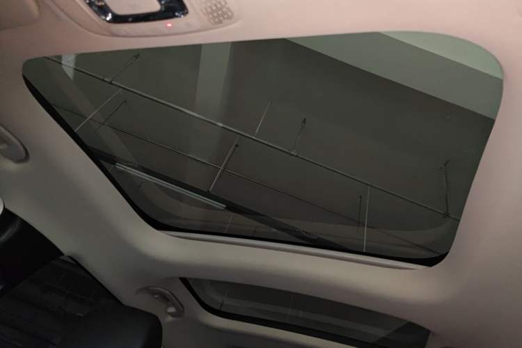 Used Mercedes-Benz GLB 2020 GLB 200 Dynamic Edition Headliner