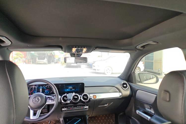 Used Mercedes-Benz GLB 2020 GLB 180 Dynamic Edition Headliner