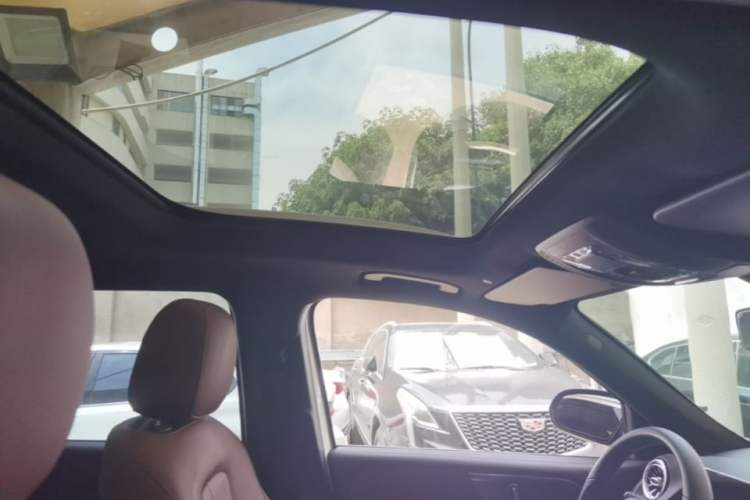 Used Mercedes-Benz GLB 2020 GLB 200 Stylish Edition Headliner