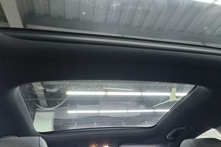 Used Mercedes-Benz GLB 2020 GLB 180 Dynamic Edition Headliner