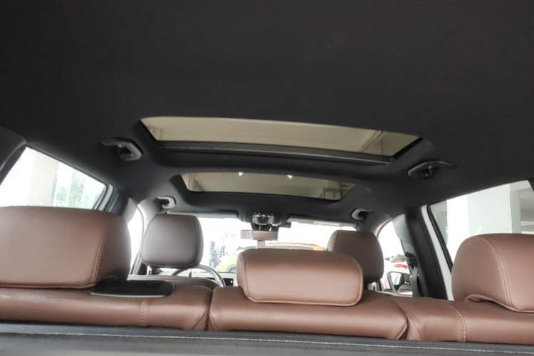 Used Mercedes-Benz GLB 2020 GLB 200 Dynamic Edition Headliner