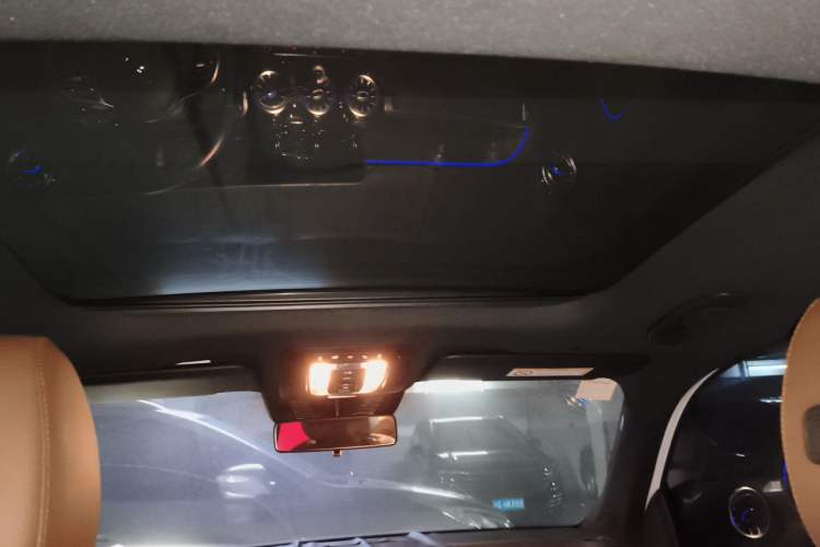 Used Mercedes-Benz GLB 2020 GLB 200 Stylish Edition Headliner