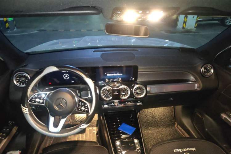 Used Mercedes-Benz GLB 2020 Updated GLB 200 Dynamic Edition Headliner