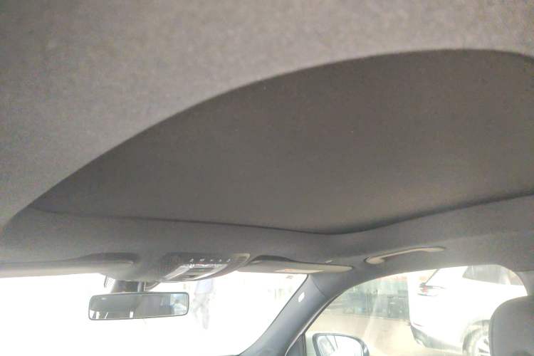 Used Mercedes-Benz GLB 2020 GLB 180 Dynamic Edition Headliner