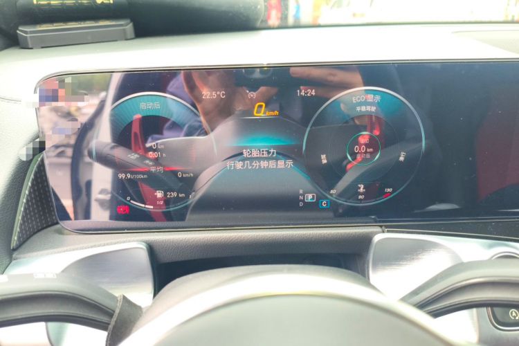 Used Mercedes-Benz GLB 2020 Updated GLB 200 Dynamic Edition Instrument Cluster