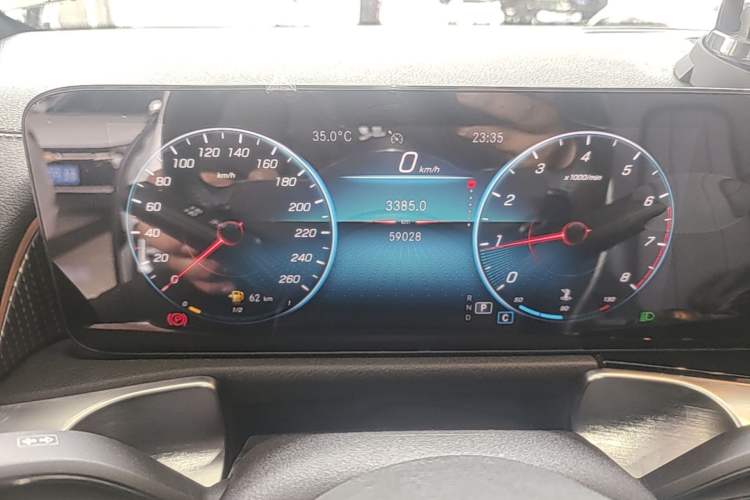 Used Mercedes-Benz GLB 2020 Updated GLB 200 Dynamic Edition Instrument Cluster