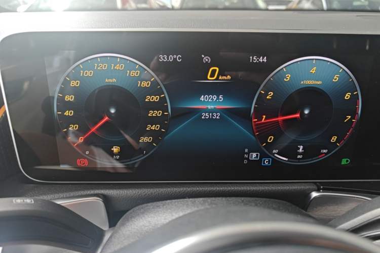 Used Mercedes-Benz GLB 2020 GLB 200 Stylish Edition Instrument Cluster