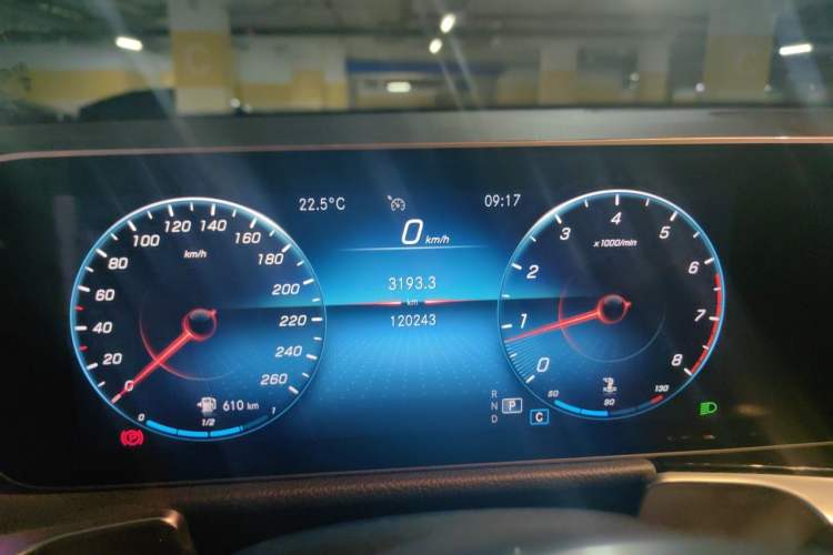 Used Mercedes-Benz GLB 2020 GLB 200 Stylish Edition Instrument Cluster