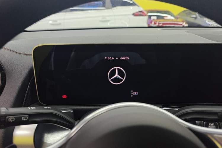 Used Mercedes-Benz GLB 2020 GLB 200 Dynamic Edition Instrument Cluster
