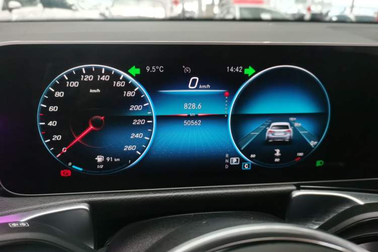 Used Mercedes-Benz GLB 2020 GLB 200 Dynamic Edition Instrument Cluster