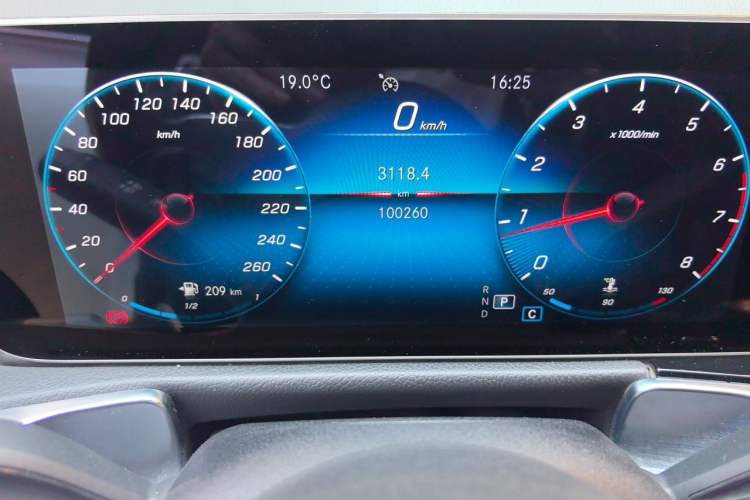 Used Mercedes-Benz GLB 2020 GLB 200 Dynamic Edition Instrument Cluster