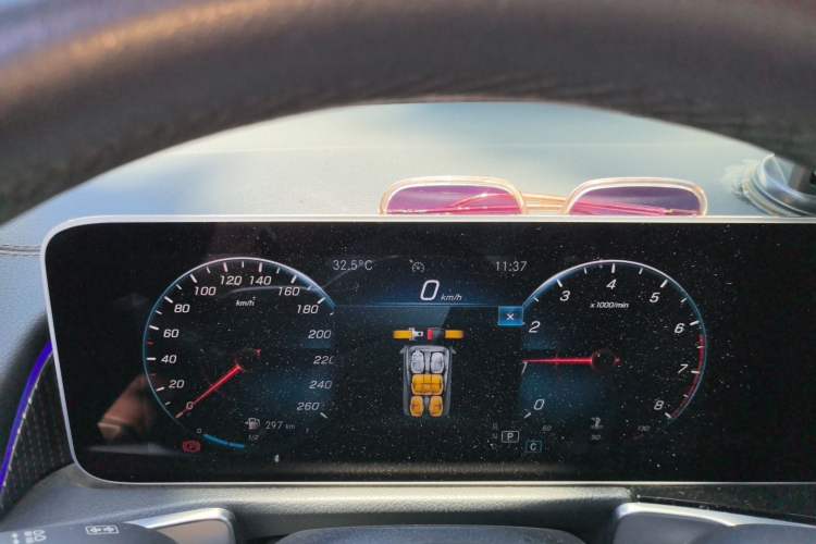 Used Mercedes-Benz GLB 2020 GLB 200 First Edition Special Version Instrument Cluster