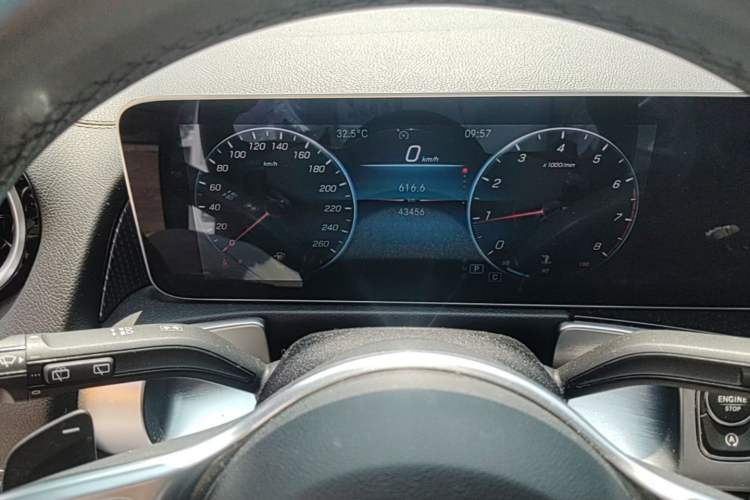 Used Mercedes-Benz GLB 2020 GLB 200 Dynamic Edition Instrument Cluster