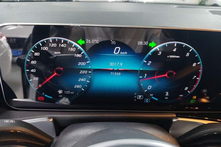 Used Mercedes-Benz GLB 2020 GLB 200 Dynamic Edition Instrument Cluster