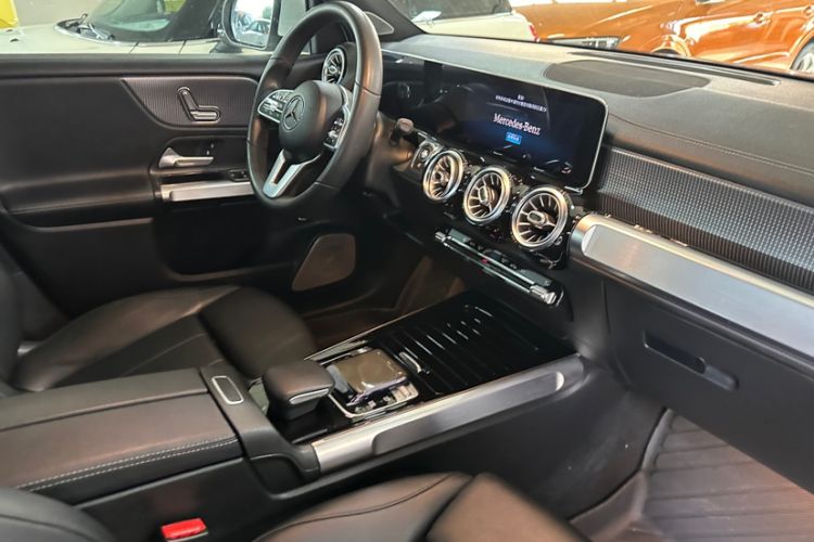 Used Mercedes-Benz GLB 2020 GLB 200 Stylish Edition Interior 1